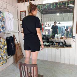 Can't see the shorts you are trying on in the mirror? No problem!