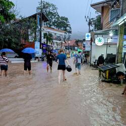 Rainy days on Koh Tao be like...