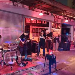 'Riot in school' from China tearing up the pavement at Immortal