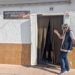 Wir besuchen das örtliche Shoppingcenter 😄