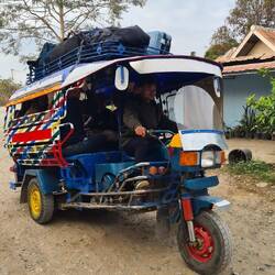 Besonders coole Tuktuks hier