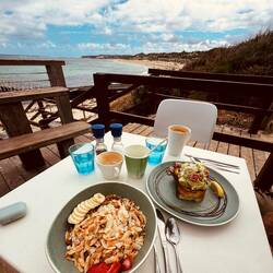 White Elephant Café: the Place to be!