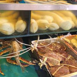 Live Seafood restaurant