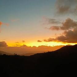 Coucher de soleil au Mackay Hut