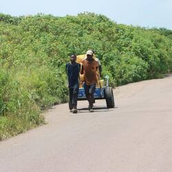 Eine weitere Tankstelle hat Diesel...