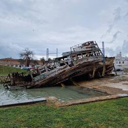 Leicht renovierungsbedürftig....