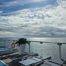 Sonne unten im Hafen