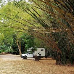 Campingplatz am Fluss