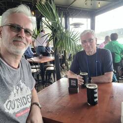 Craftbeet in einer Cervezeria am See
