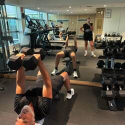 Reha-Rentner-Sport im Hotel-Gym