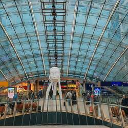Ab Flughafen Bahnhof schließlich mit dem ICE nach Hause 🙏