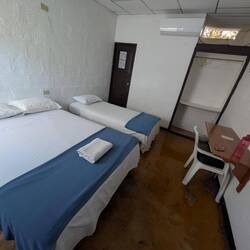 Mein Zimmer mit Bad (18$)