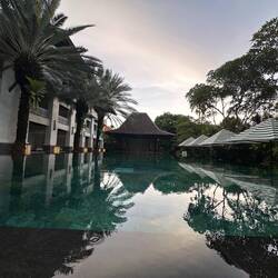 Puri Santrian private pool
