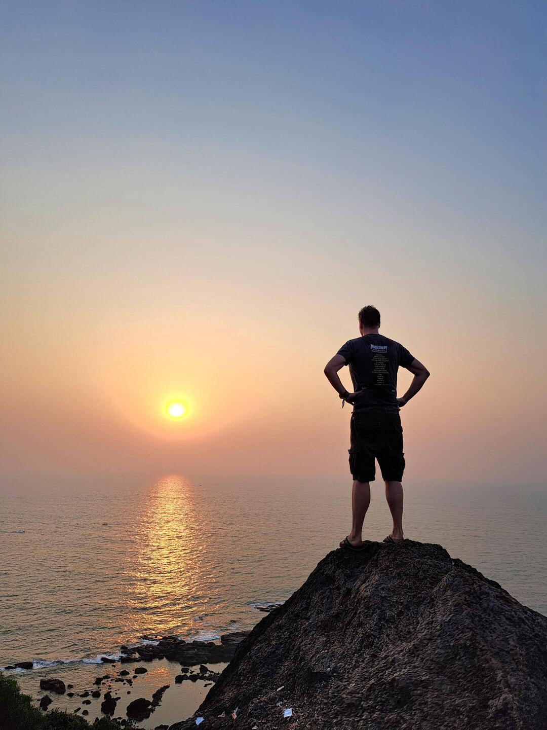 Sonnenuntergang aufm Hügel 🫠