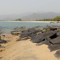 Ein guter Blick auf den gesamten Bureh-Beach