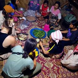 Gemeinsames zubereiten des Abendessens.