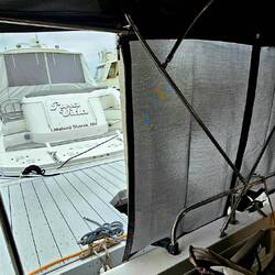 Phifertex in heavy rain deflects most overboard