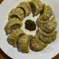 momos