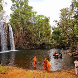 Nicht nur ich wasche meine Füße hier.