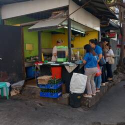 Lumpia stall