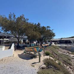 Alter Hafen, beherbergt jetzt Kunst & Restaurants