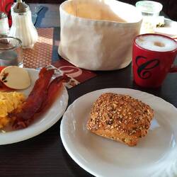 Leckeres Frühstück in Rosengarten