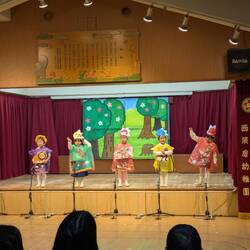 Groupe dinosaure (et le lion)