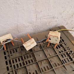 Dreier Steckdose? Nach VDE 😂