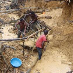 ...unter schwierigsten Bedingungen...