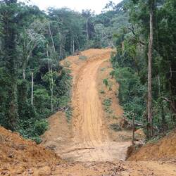 ...die Straße bleibt extrem schlecht...