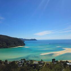 Awaroa, la mer commence à se retirer de l'Estuaire