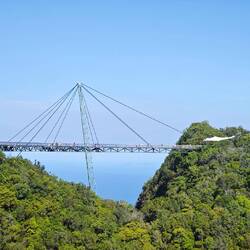 "Hängebrücke" mit einem Masten