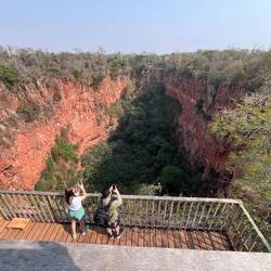 Der Blick auf die Doline