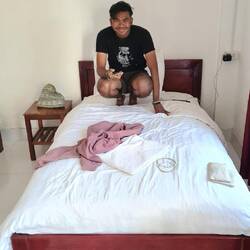 Tedy und ich teilen mal wieder ein riesiges Zimmer