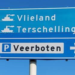 Parken ist nicht verboten, da geht's zu den Fährbooten!😁☝️