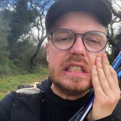 Ein verzweifelter Hiker am Rand des Wahnsinns...