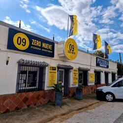 Zwischenstopp 🤣🤷‍♀️🖤💛