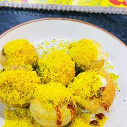 Dahi Puri - "one bite madam one bite!" 😂