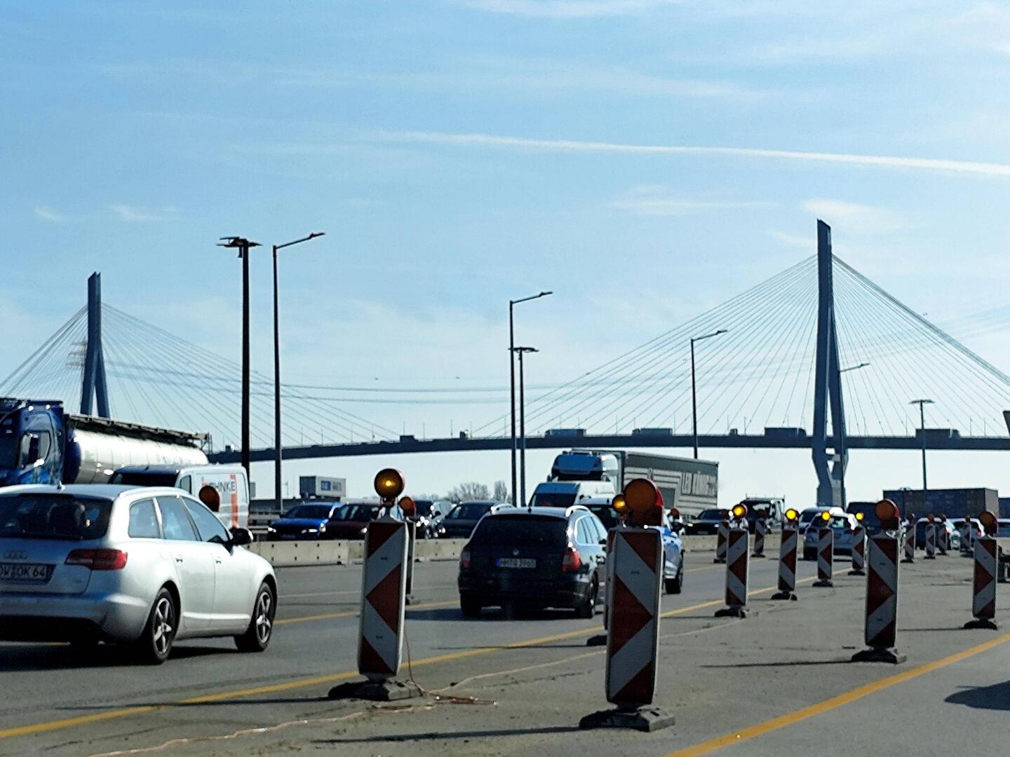 Blick auf Köhlbrandbrücke