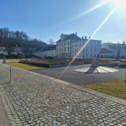 Eine sehr gepflegte und weitläufige Anlage