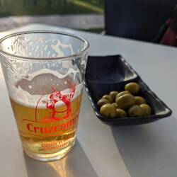 Cerveza mit Beilage
