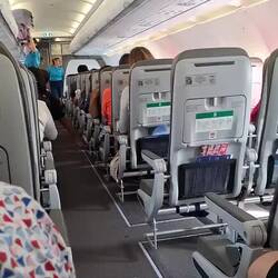 In Südamerika zahlt man für Sitze nebeneinander extra...haha...