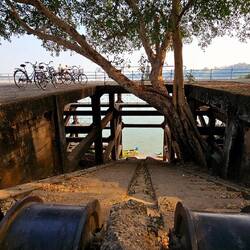 Alter französischer Hafen.