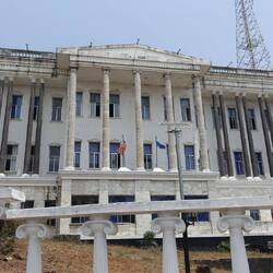Der Masonic Temple wurde bis zum Bürgerkrieg von der liberianischen Freimaurerloge genutzt