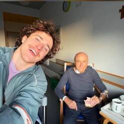 Sidney war gerade in Kassel, als mein Vater ins Krankenhaus musste mit einer doppelseitigen Lungenen