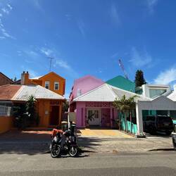 Cute houses we found in Bondi