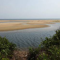 Endlich gefunden - das Becken vorne enthält Süßwasser und ist wie eine Badewanne