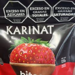 Frische Erdbeeren mit Schokoladenüberzug