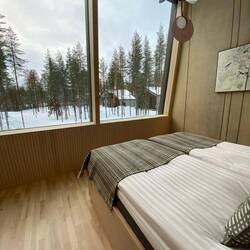 Eigentlich der perfekte Ort für die Polarlichterjagd im Warmen...