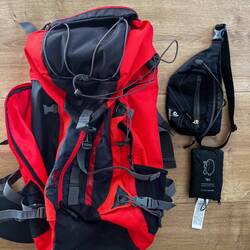 Rucksack und Bauchtasche